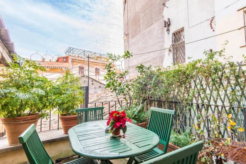 Апартаменти Campo De Fiori Luxury House Рим Екстер'єр фото